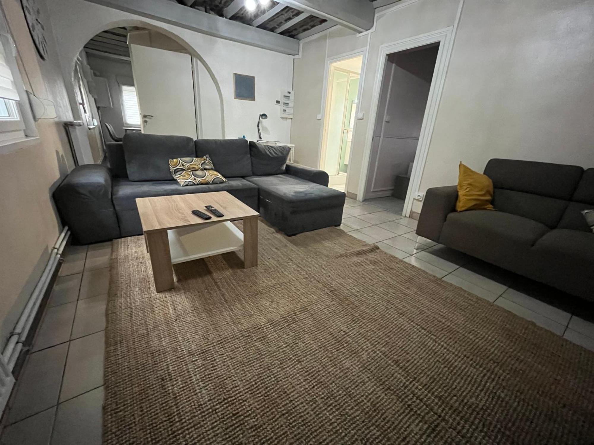 Appartement De Charme 40M2 Proche Centre Hospitalier Valenciennes Exterior photo